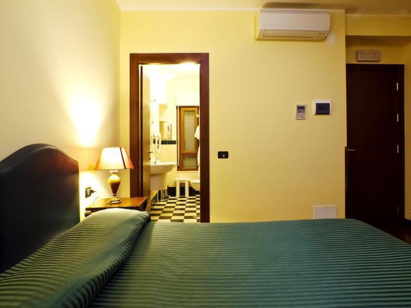 Relax Style House Central Rooms Pescara Exterior photo