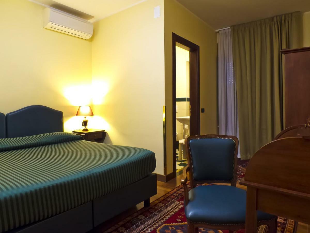Relax Style House Central Rooms Pescara Exterior photo